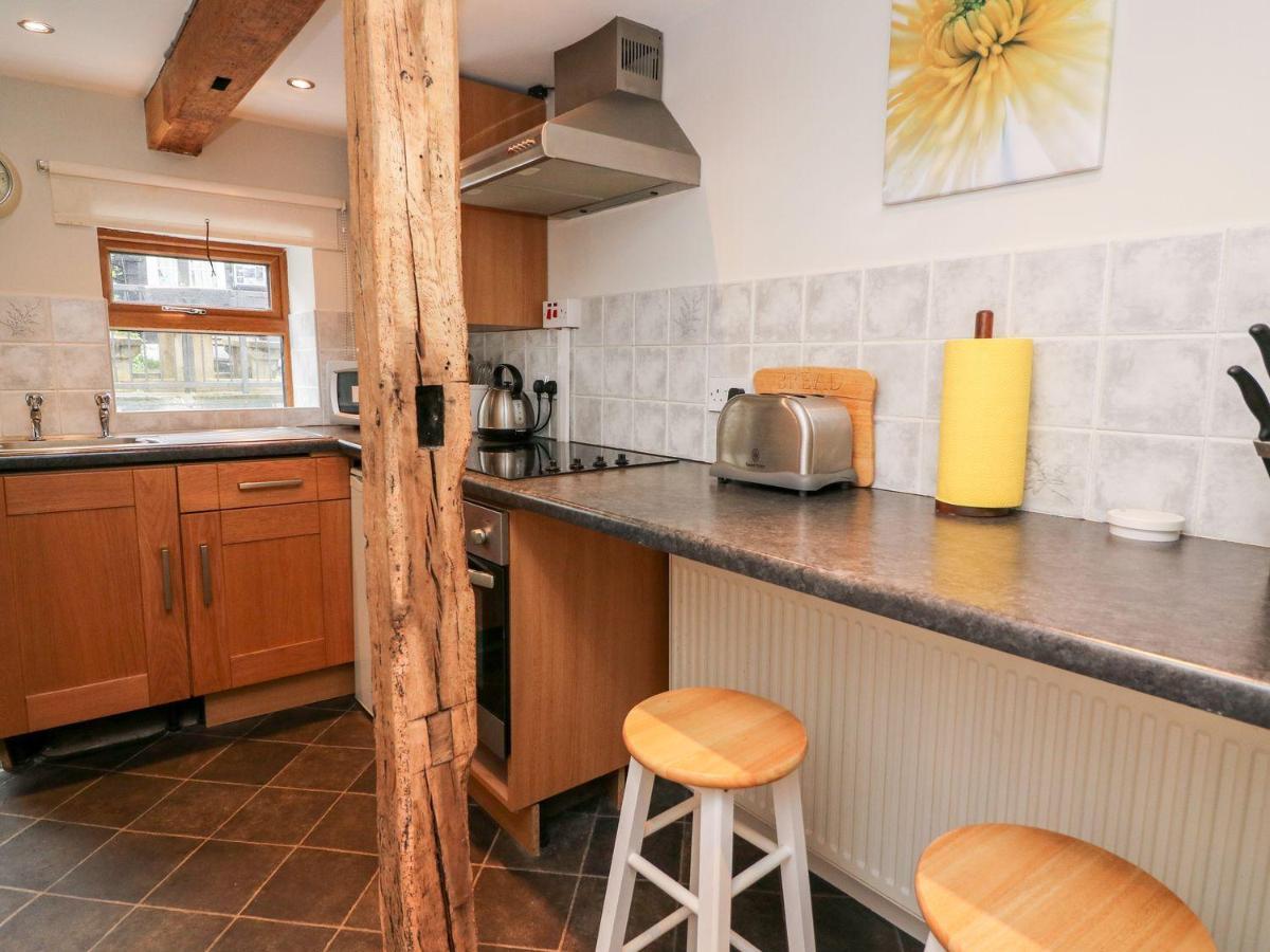 Triangle Inn Coachouse Rhayader Eksteriør billede
