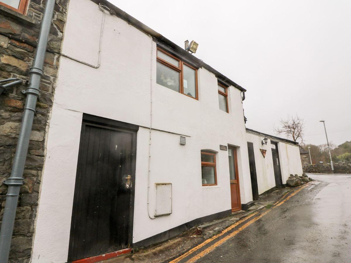 Triangle Inn Coachouse Rhayader Eksteriør billede